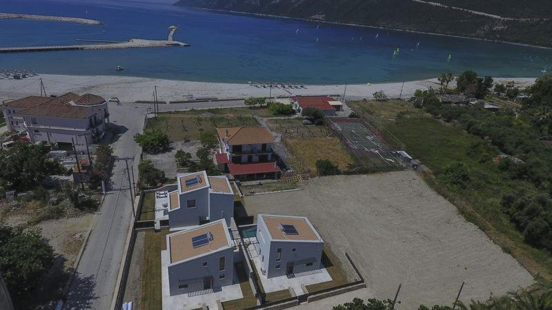 Seascape Villas Vassiliki - Beachfront Villas Bagian luar foto