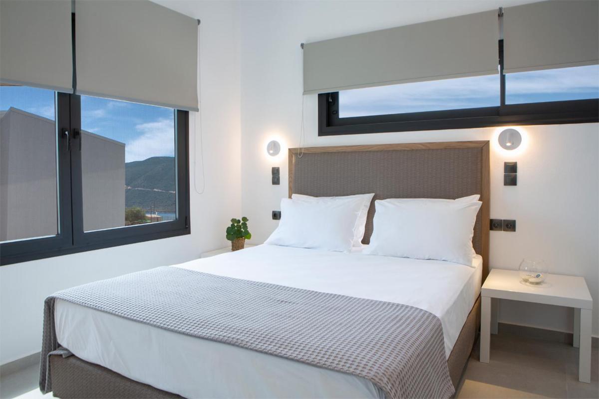 Seascape Villas Vassiliki - Beachfront Villas Bagian luar foto