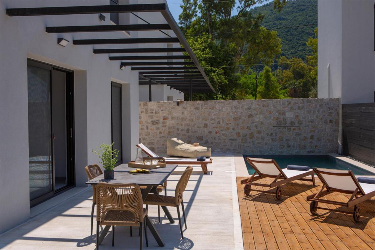 Seascape Villas Vassiliki - Beachfront Villas Bagian luar foto