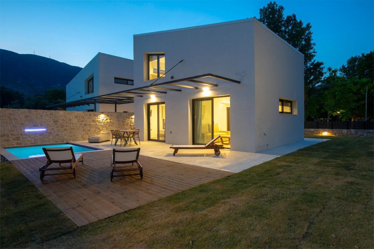 Seascape Villas Vassiliki - Beachfront Villas Bagian luar foto