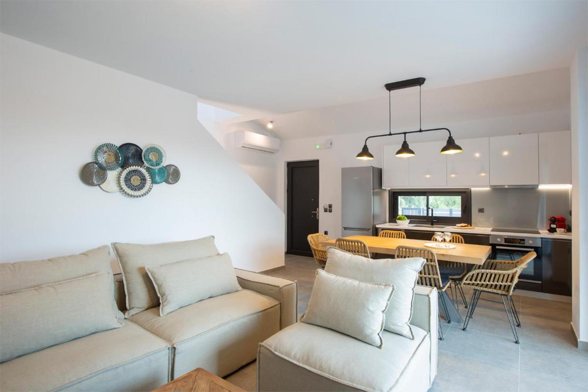 Seascape Villas Vassiliki - Beachfront Villas Bagian luar foto